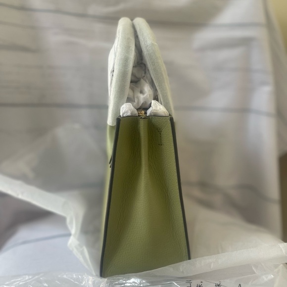 Michael Kors Mercer  Messenger Crossbody bag - Picture 7 of 8